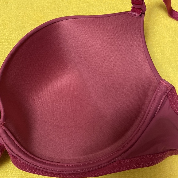 Bra - Picture 9 of 16